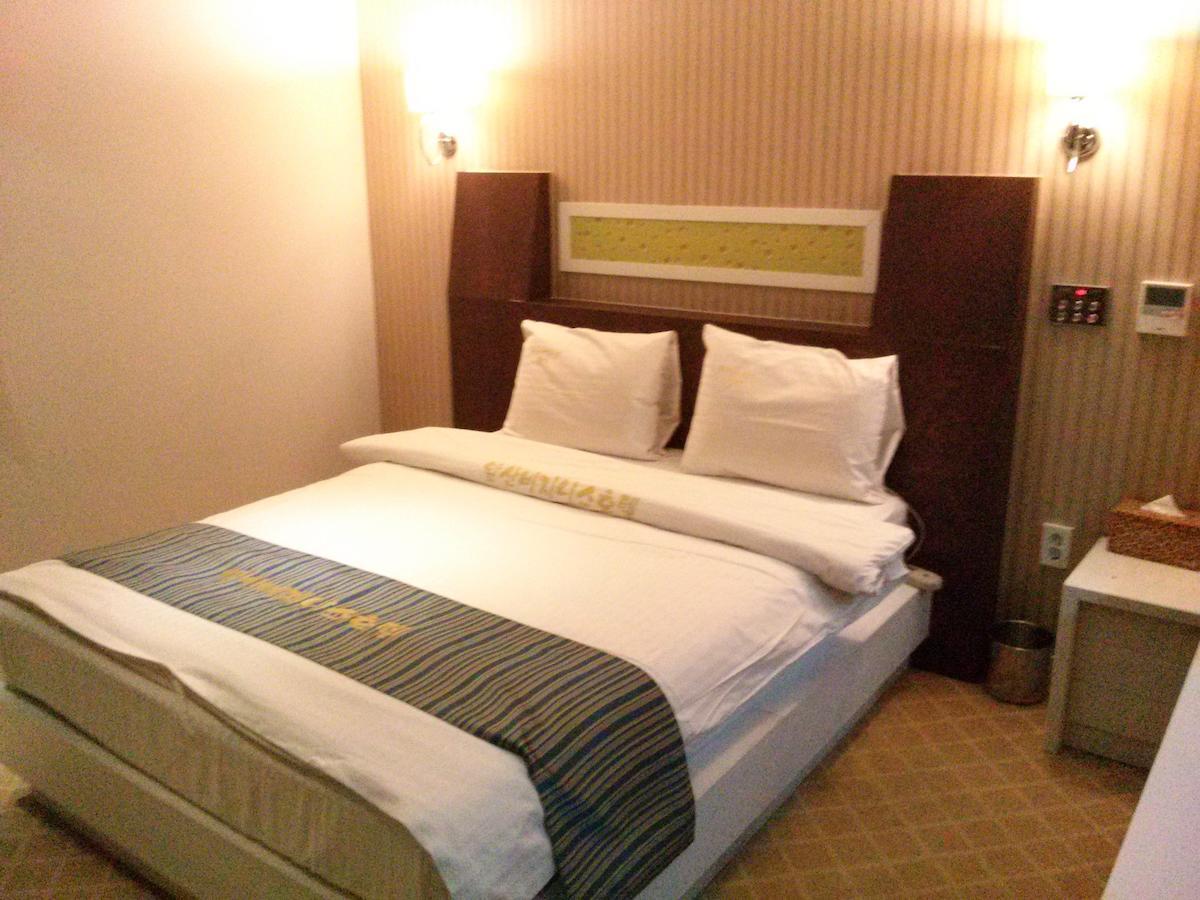 Apsan Business Hotel Тегу Стая снимка